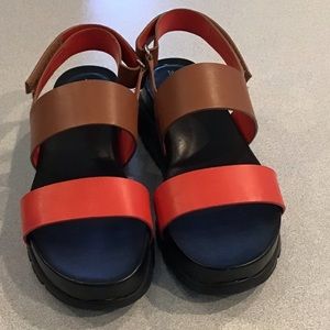 Zerogtound Cole Haan Leather Sandals